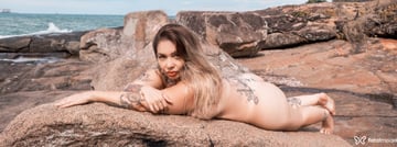 Nanda Fernandes Acompanhante Nanda Fernandes - Cabeçalho