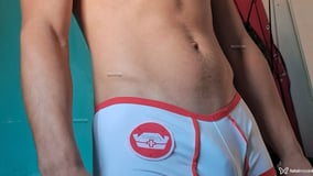 Tyler Acompanhante Tyler - Cabeçalho