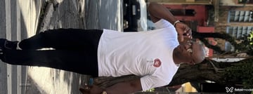 Negro Rubi Acompanhante Negro Rubi - Cabeçalho
