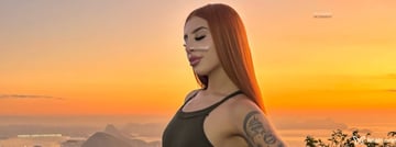 Acompanhante Emily Cortez - Cabeçalho