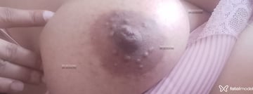 Acompanhante Karen - Cabeçalho