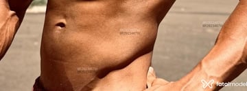 Acompanhante Casaal Eleela Mga - Cabeçalho