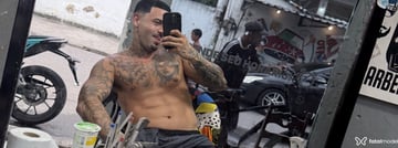 Acompanhante Bryan - Cabeçalho
