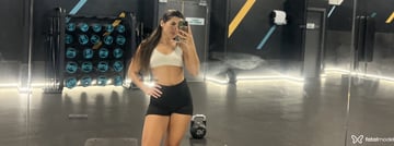 Karolyne Silva Acompanhante Karolyne Silva - Cabeçalho