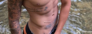 Acompanhante Vitor Reis - Cabeçalho