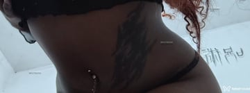 Acompanhante Ebony - Cabeçalho