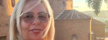 Acompanhante Cristina - Cabeçalho