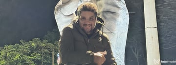 Souza Acompanhante Souza - Cabeçalho