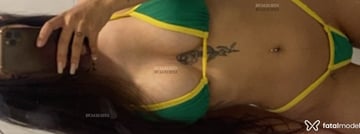 Acompanhante Mel Medina - Cabeçalho