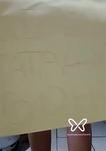 Imagem do vídeo de verificação de Kamila