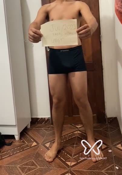 Imagem do vídeo de verificação de Toyboy