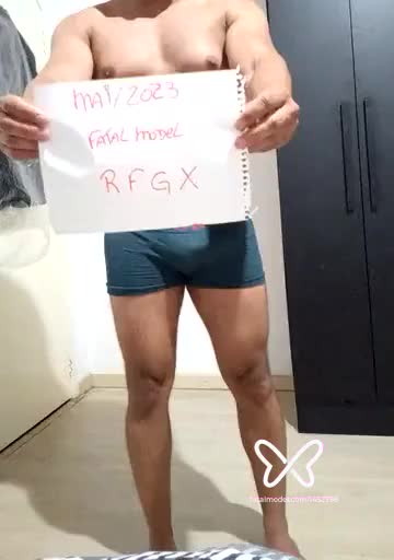 Imagem do vídeo de verificação de Lipelipe