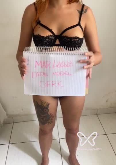 Imagem do vídeo de verificação de Cla Hortt
