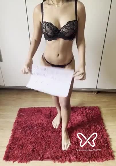 Imagem do vídeo de verificação de Brunna