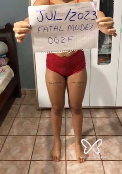 Imagem do vídeo de verificação de Kelly Oliveira