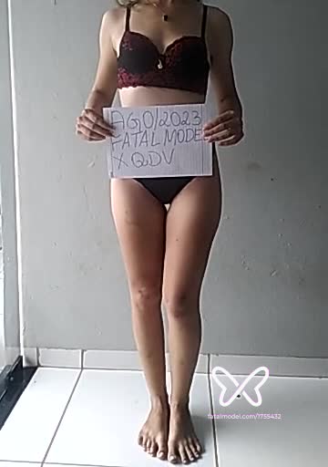 Imagem do vídeo de verificação de Mia Rocha