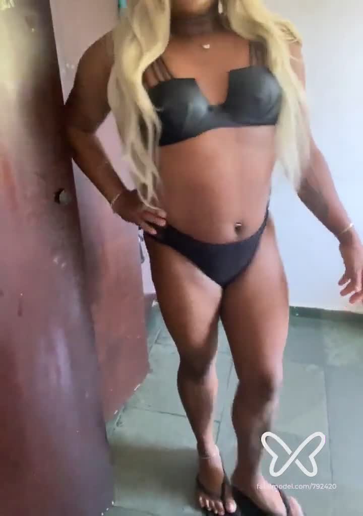 Imagem do vídeo de verificação de Carol Souza