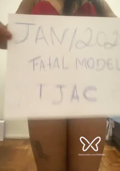 Imagem do vídeo de verificação de Perola Ferraz
