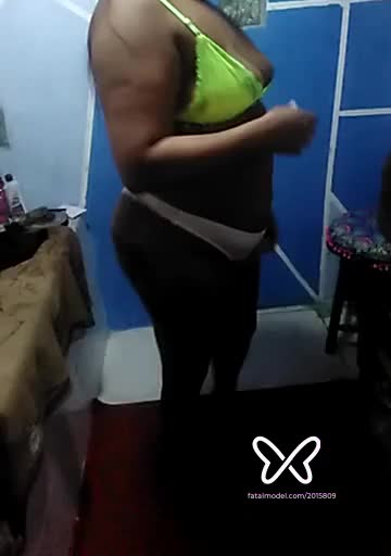 Imagem do vídeo de verificação de Safirah