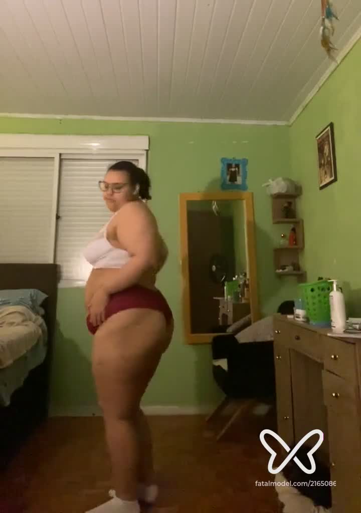 Imagem do vídeo de verificação de Gabily