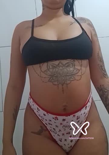 Imagem do vídeo de verificação de Larissa Surfistin
