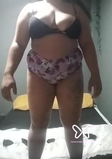Imagem do vídeo de verificação de Aylla Lins