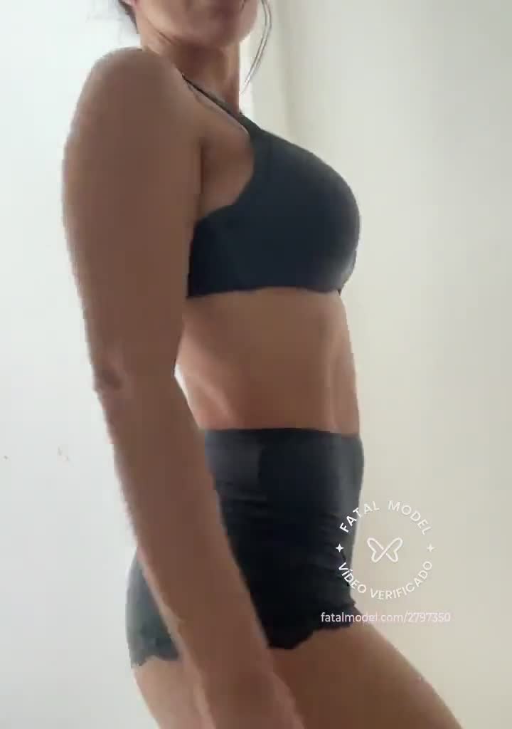 Imagem do vídeo de verificação de Love Bianca