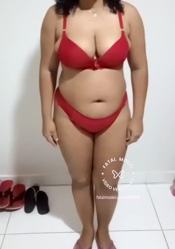 Imagem do vídeo de verificação de Emamanuela