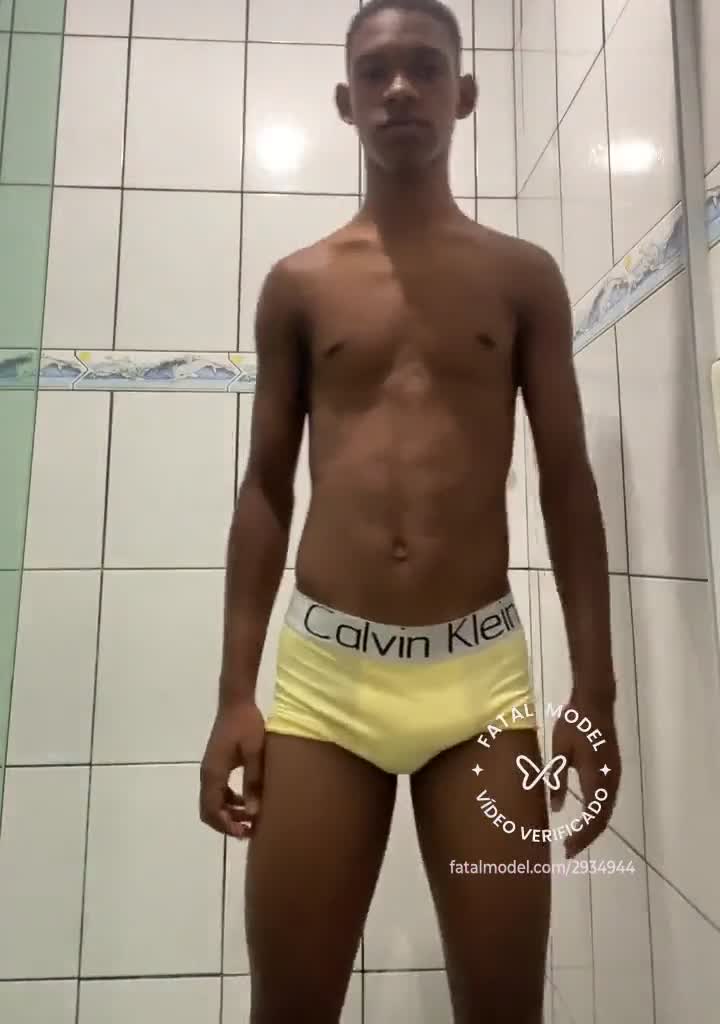 Imagem do vídeo de verificação de Pretinho Kabuloso