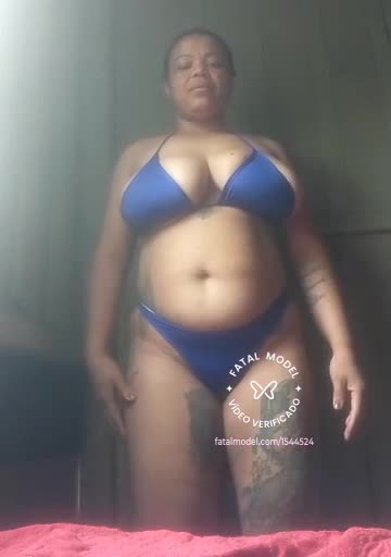 Imagem do vídeo de verificação de Bella Lux