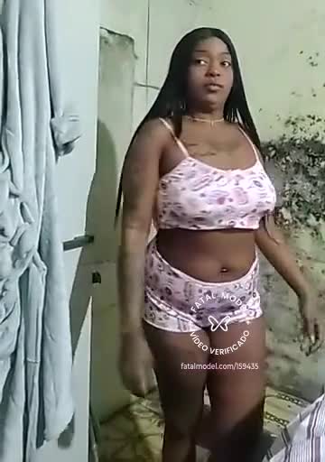Imagem do vídeo de verificação de Camila