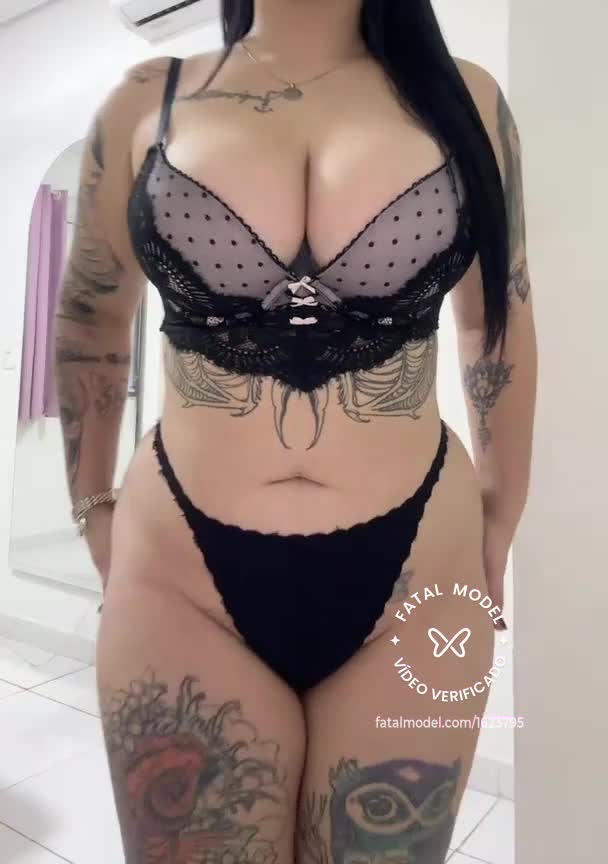 Imagem do vídeo de verificação de Aurora Fernandez