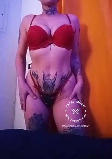 Imagem do vídeo de verificação de Juliana Fernandes