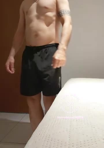 Imagem do vídeo de verificação de Casalhtsllhomens