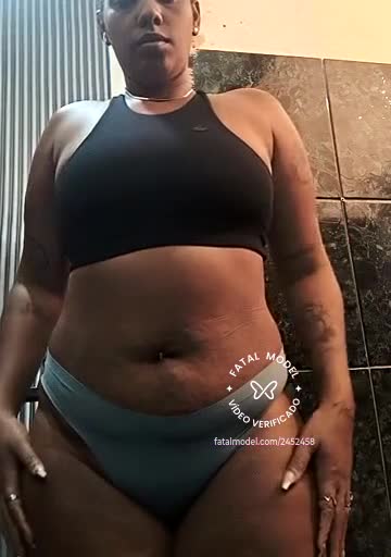 Imagem do vídeo de verificação de Zara Fayolla