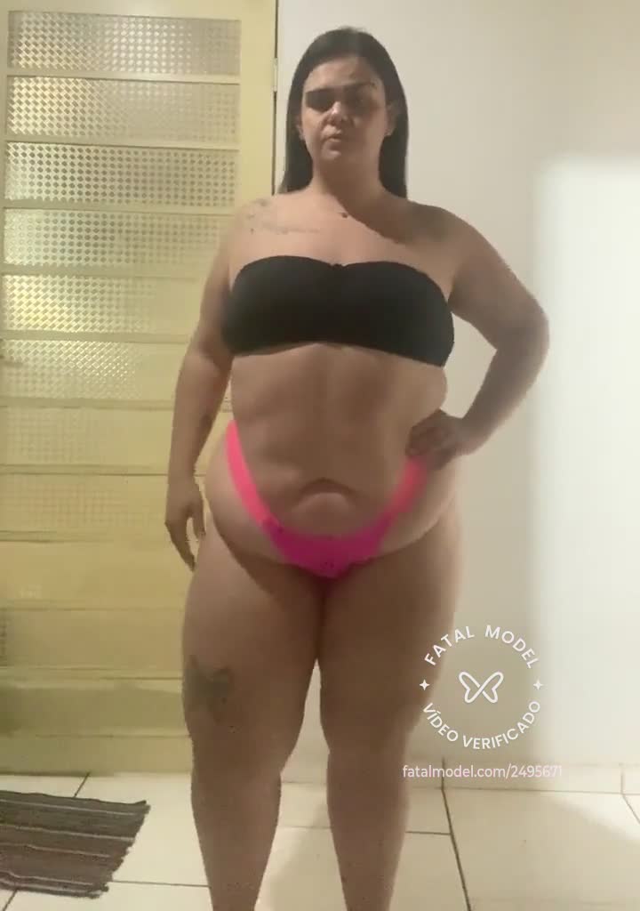 Imagem do vídeo de verificação de Larissa Silva