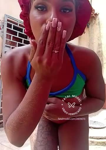 Imagem do vídeo de verificação de Victória Silva