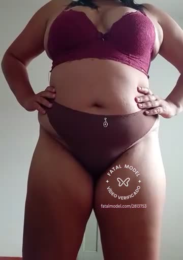 Imagem do vídeo de verificação de Mallu Morena