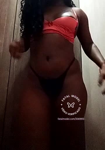 Imagem do vídeo de verificação de Clara Rodrigues