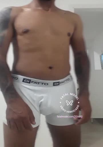 Imagem do vídeo de verificação de Adriano Mineiro