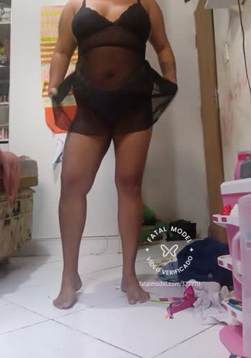 Imagem do vídeo de verificação de Mia Oliveira