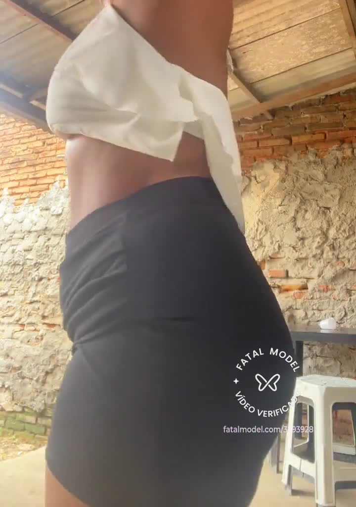 Imagem do vídeo de verificação de Lore Neves