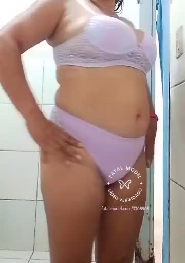 Imagem do vídeo de verificação de Karliane