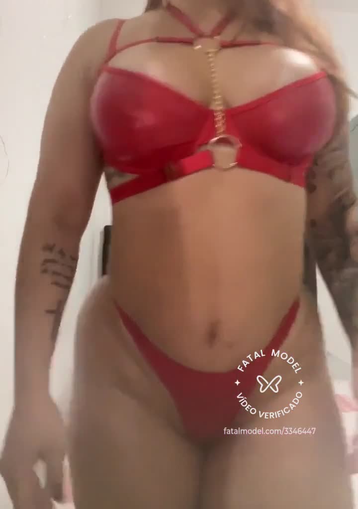 Imagem do vídeo de verificação de Thaíane