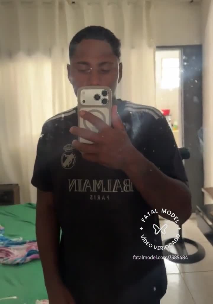 Imagem do vídeo de verificação de Maxsuel