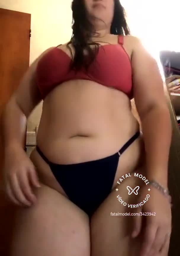 Imagem do vídeo de verificação de Gabriela