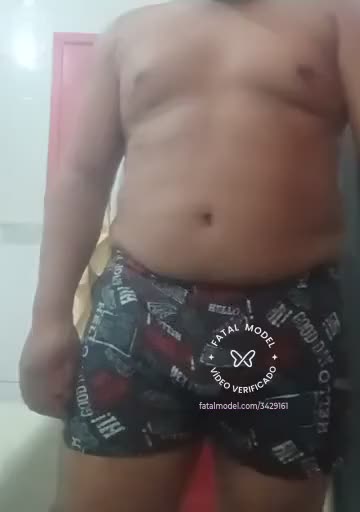 Imagem do vídeo de verificação de Adriano