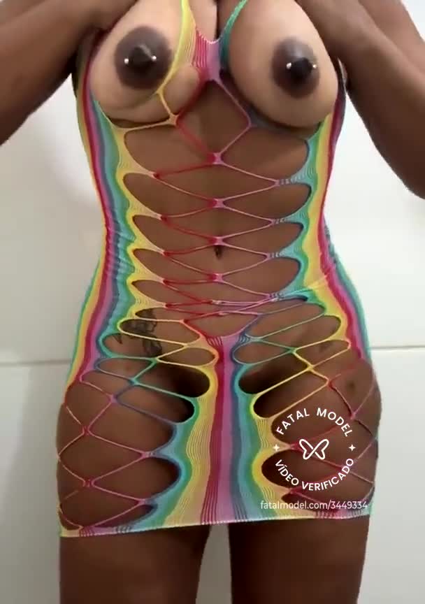 Imagem do vídeo de verificação de Laura Ferraz