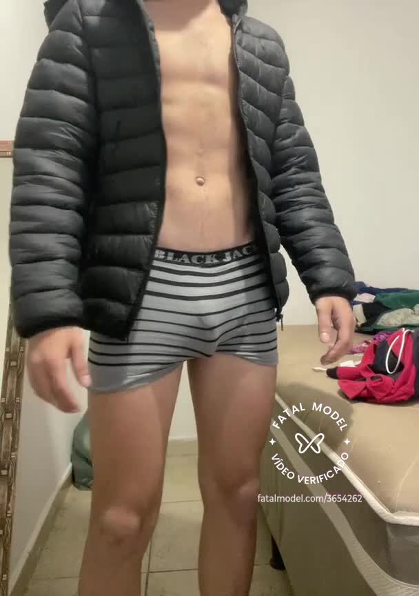Imagem do vídeo de verificação de Conner Yy