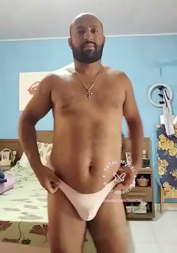 Imagem do vídeo de verificação de Rwilliam